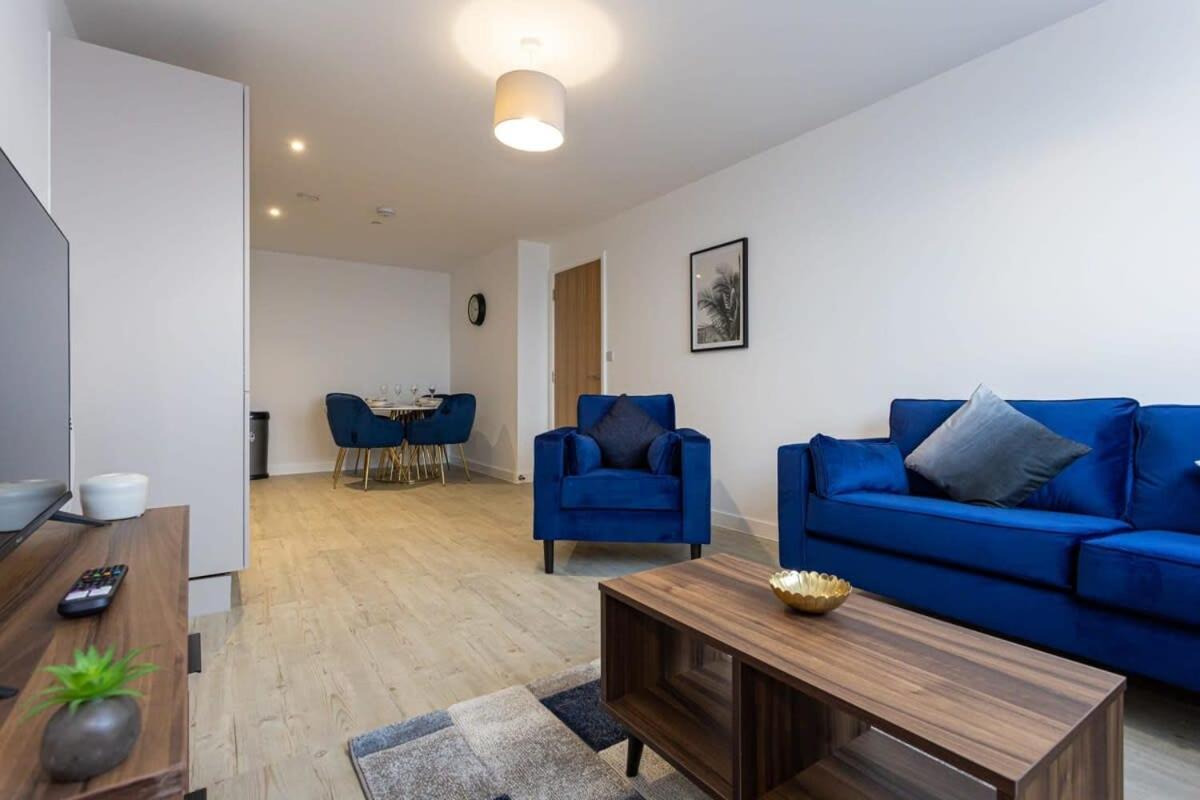 Modern 2 Bed Salford Apartment Stunning Views Манчестер Екстер'єр фото